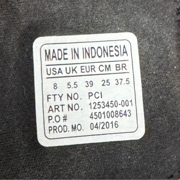 Under armour slides - Picture 3 of 3